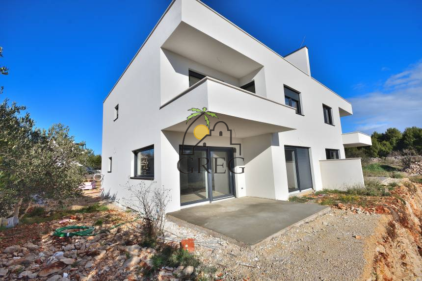 Croatia, North Dalmatia, Vodice - Semi-detached house, for sale