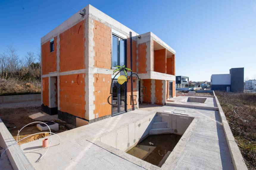 Croatia, North Dalmatia, Privlaka - Semi-detached house, for sale