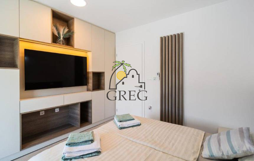 Croatia, Island of Šolta,  - House, for sale