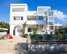 Croatia, North Dalmatia,  - Apartment building, for sale