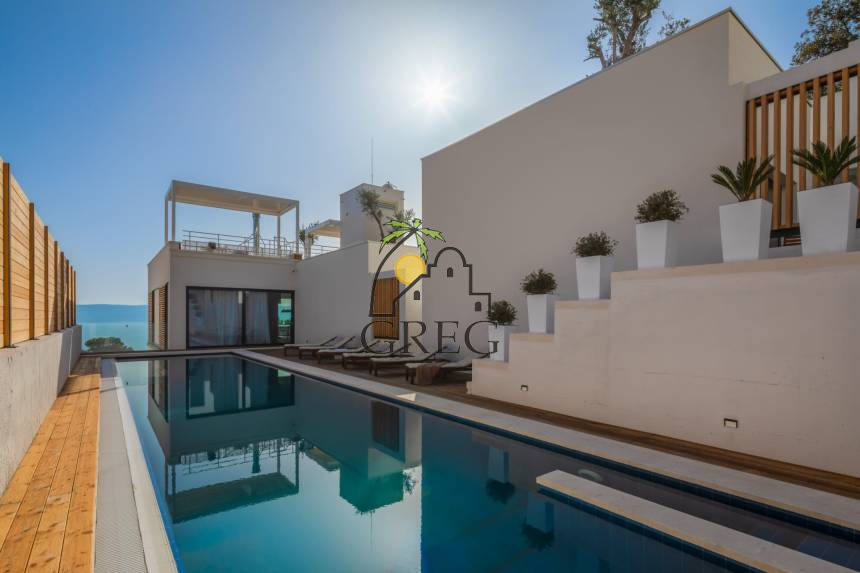 Croatia, Middle Dalmatia, Omis - House, for sale