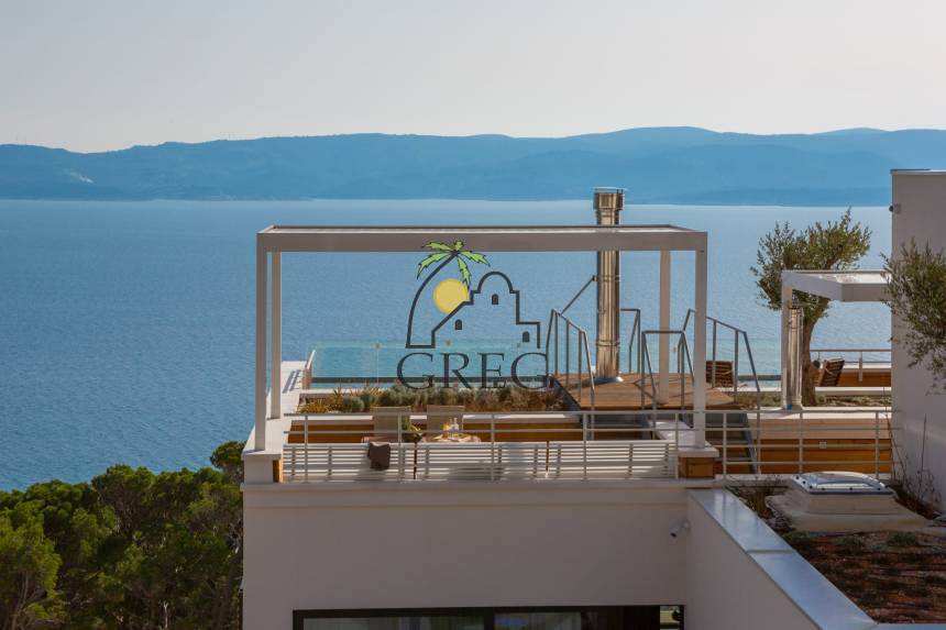 Croatia, Middle Dalmatia, Omis - House, for sale