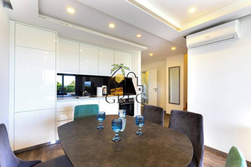 Chorwacja, Dalmacja Środkowa, Makarska - Apartament, na sprzedaż