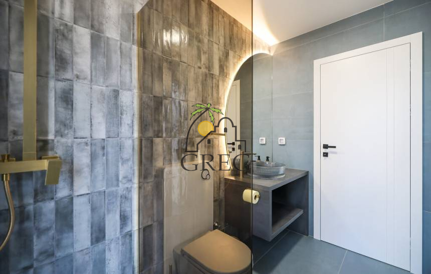 Croatia, North Dalmatia, Maslenica - Apartment, for sale