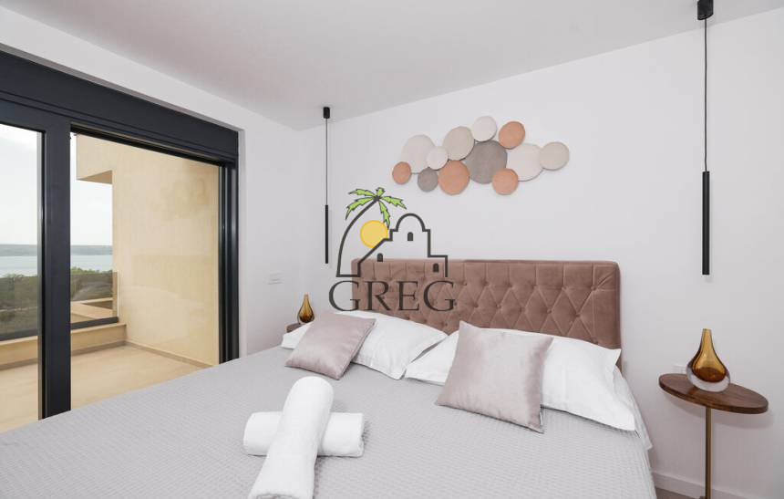 Croatia, North Dalmatia, Maslenica - Apartment, for sale