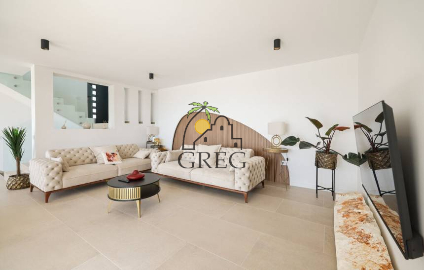 Croatia, North Dalmatia, Maslenica - Apartment, for sale