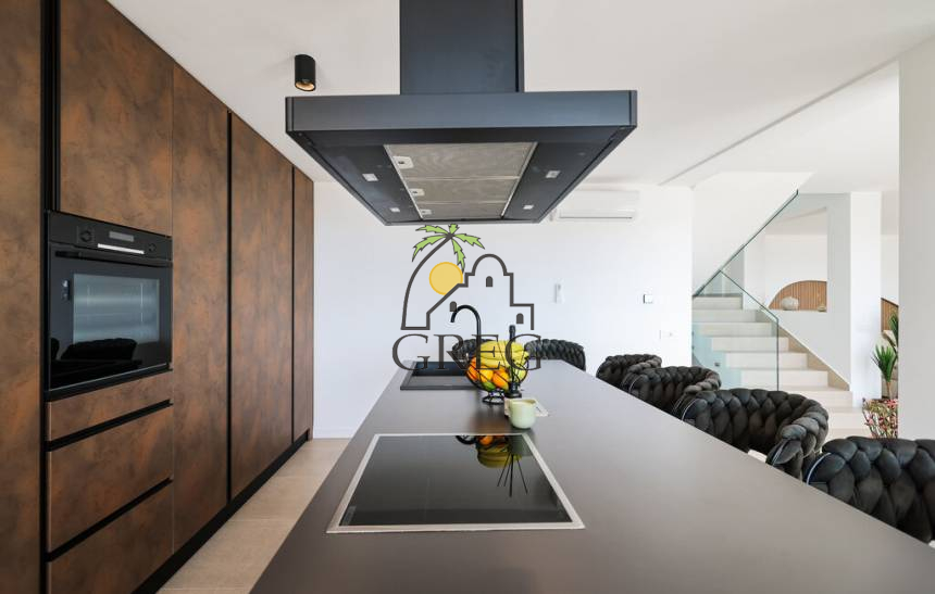 Croatia, North Dalmatia, Maslenica - Apartment, for sale