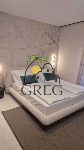 Croatia, Middle Dalmatia, Omis - House, for sale