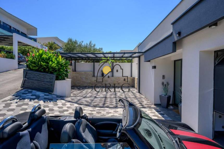 Chorwacja, Dalmacja Środkowa,  - Dom, na sprzedaż