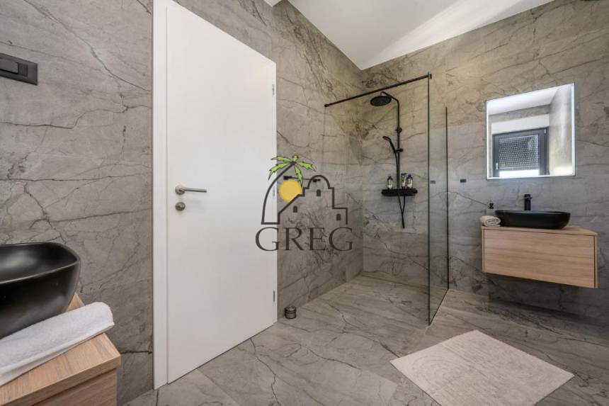 Chorwacja, Dalmacja Środkowa,  - Dom, na sprzedaż