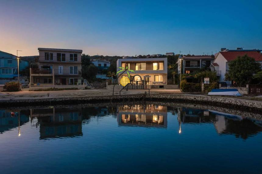 Chorwacja, Dalmacja Środkowa,  - Dom, na sprzedaż