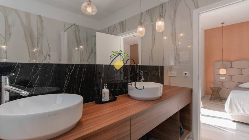 Chorwacja, Dalmacja Środkowa,  - Dom, na sprzedaż