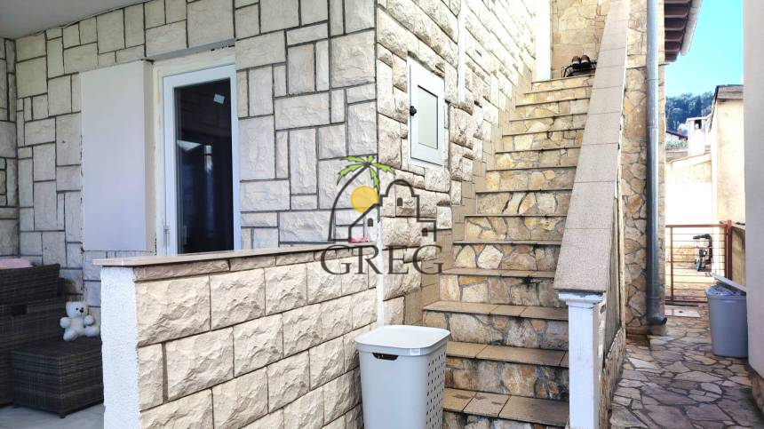 Croatia, North Dalmatia, Bilice - Apartment, for sale