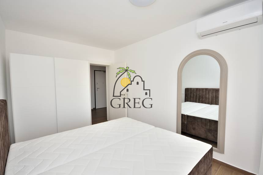 Croatia, North Dalmatia, Vodice - Apartment, for sale