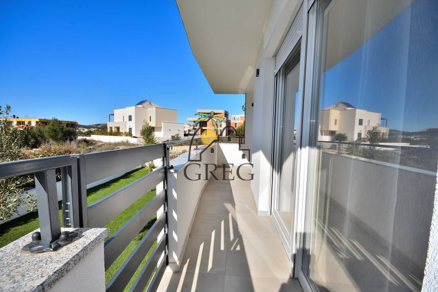 Croatia, North Dalmatia, Vodice - Apartment, for sale
