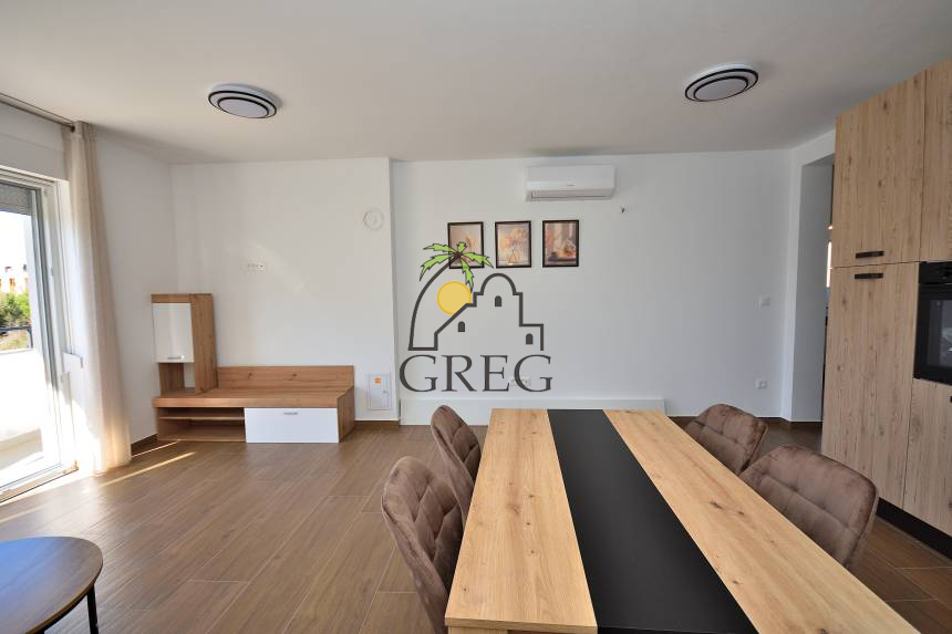 Croatia, North Dalmatia, Vodice - Apartment, for sale