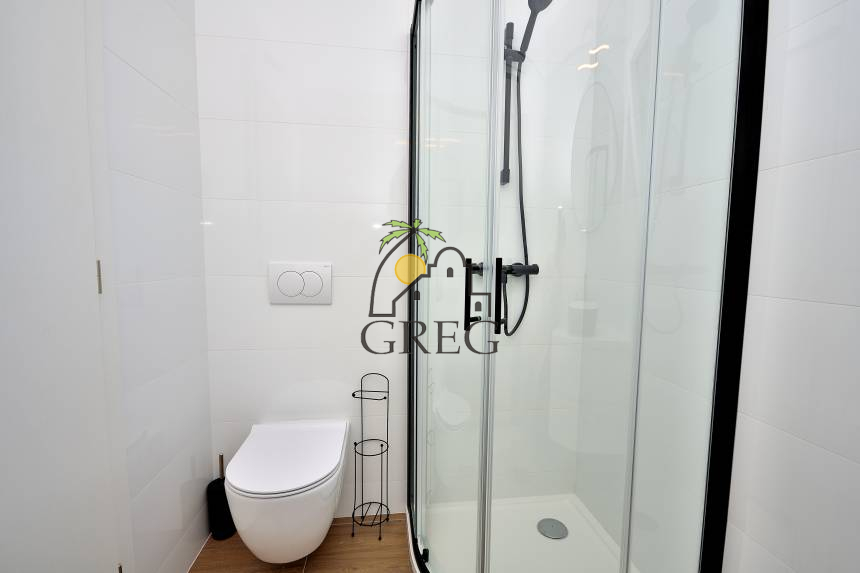 Croatia, North Dalmatia, Vodice - Apartment, for sale