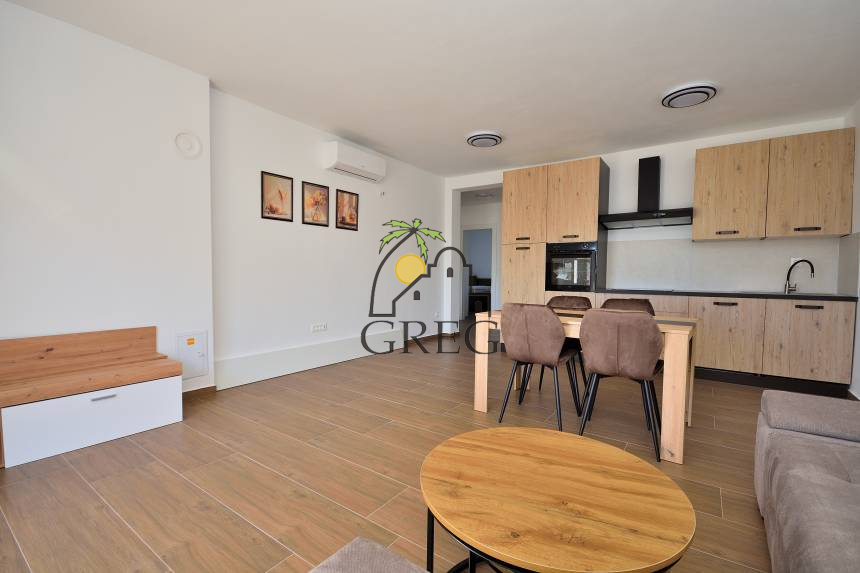 Croatia, North Dalmatia, Vodice - Apartment, for sale