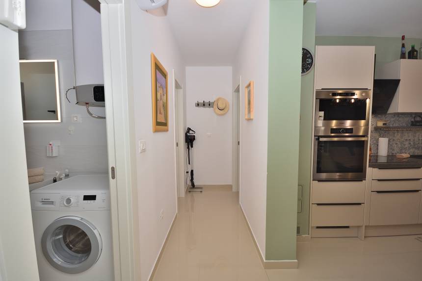 Croatia, North Dalmatia, Vodice - Apartment, for sale