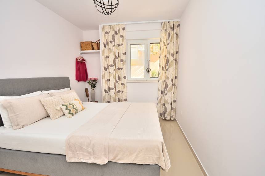 Croatia, North Dalmatia, Vodice - Apartment, for sale