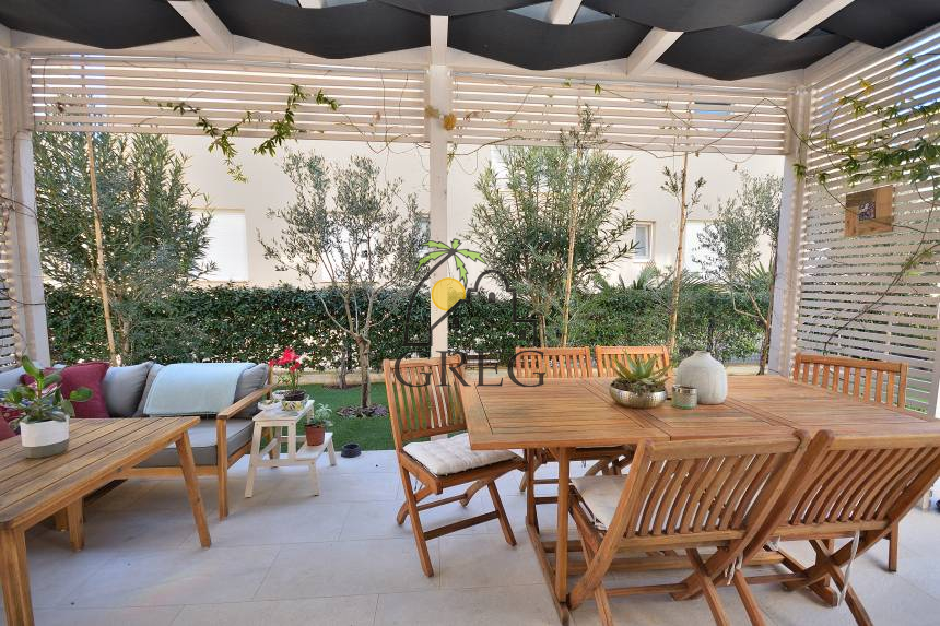 Croatia, North Dalmatia, Vodice - Apartment, for sale