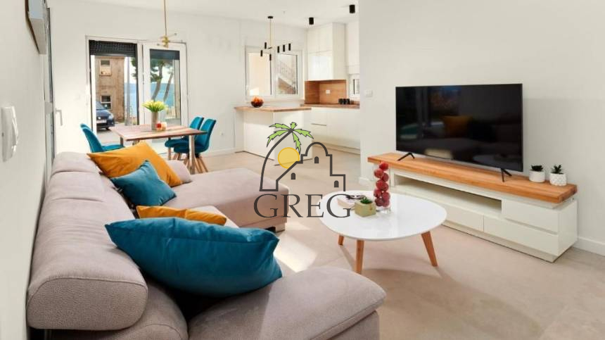 Croatia, Middle Dalmatia,  - House, for sale