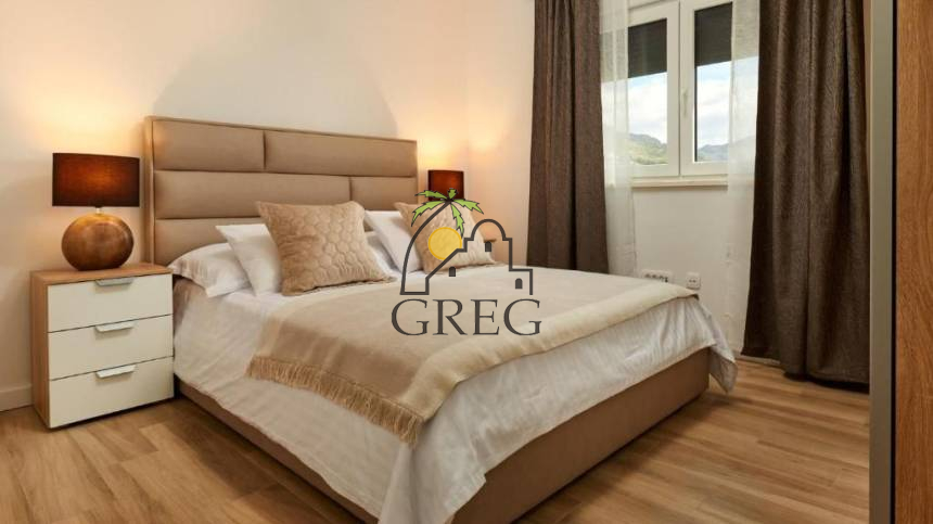 Croatia, Middle Dalmatia,  - House, for sale