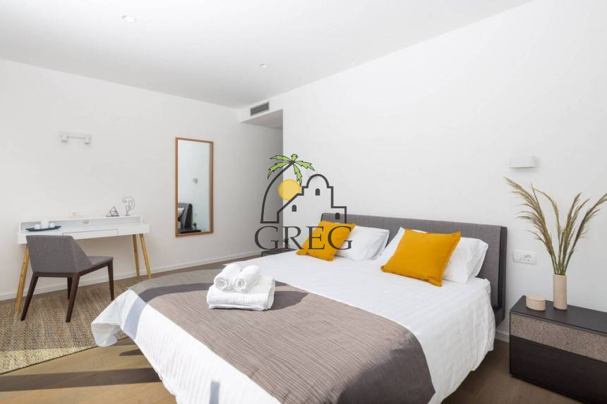 Croatia, Island of Brač,  - House, for sale