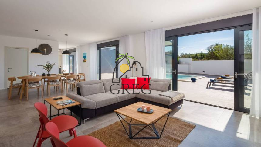 Croatia, Island of Brač,  - House, for sale