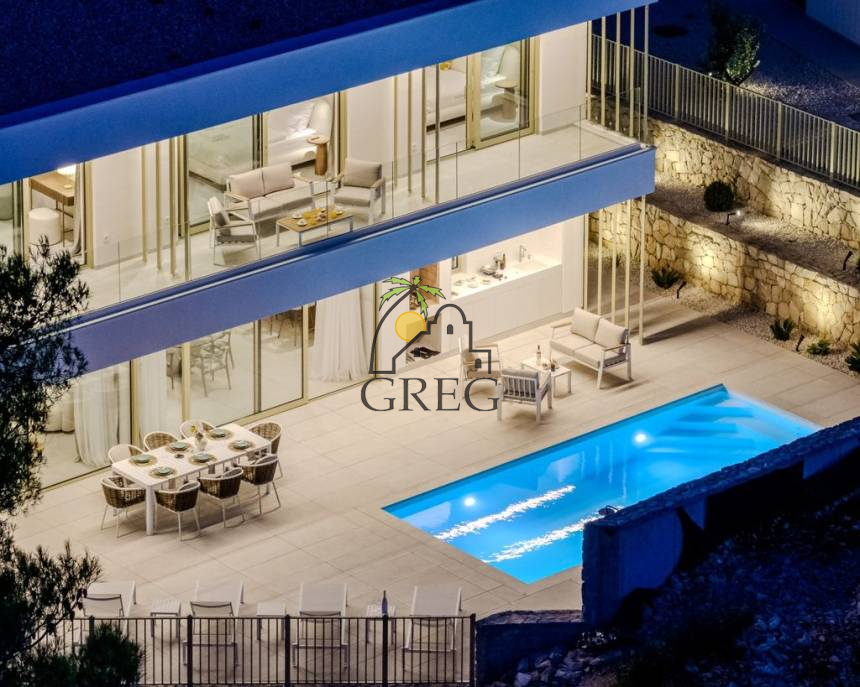 Croatia, Island of Brač,  - House, for sale