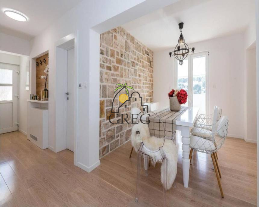 Croatia, Island of Brač,  - House, for sale