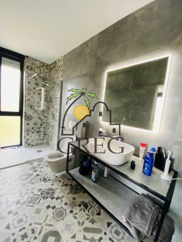 Croatia, Island of Brač,  - House, for sale