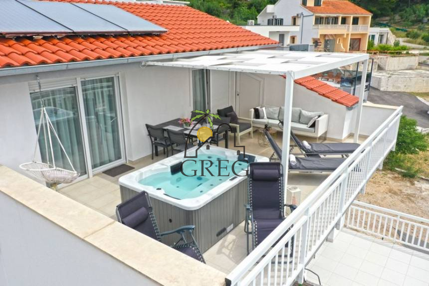 Chorwacja, Dalmacja Środkowa, Omis - Dom, na sprzedaż