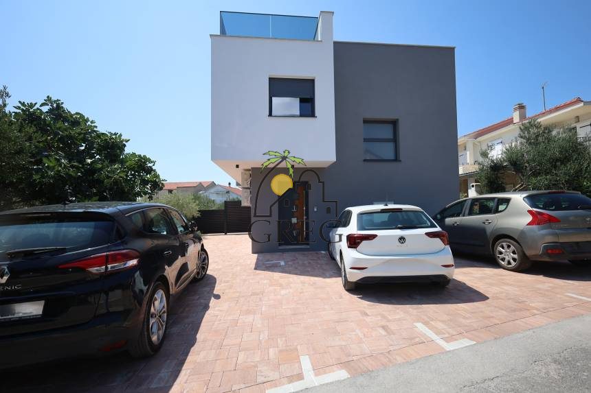 Croatia, North Dalmatia, Vodice - Semi-detached house, for sale
