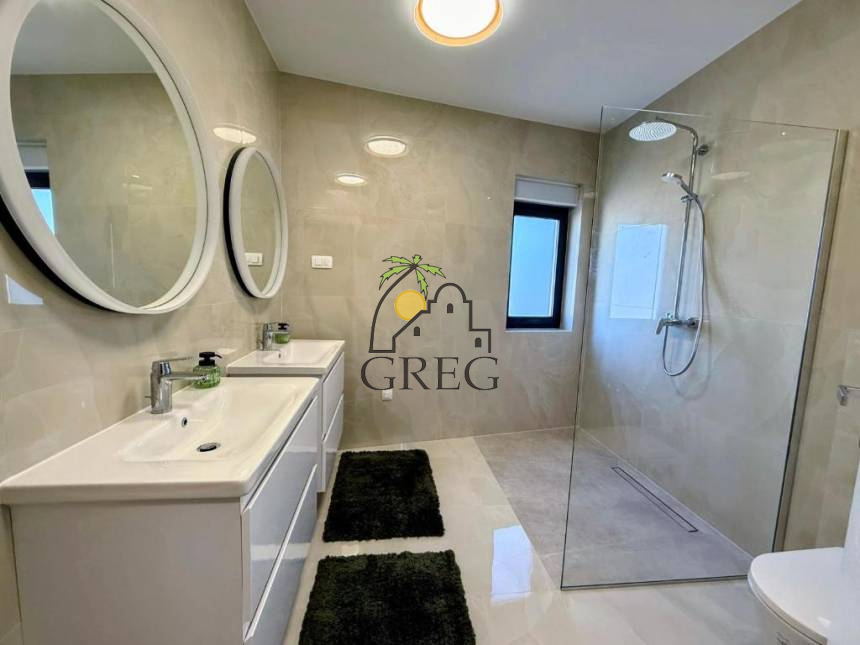 Chorwacja, Dalmacja Środkowa, Rogoznica  - Dom, na sprzedaż