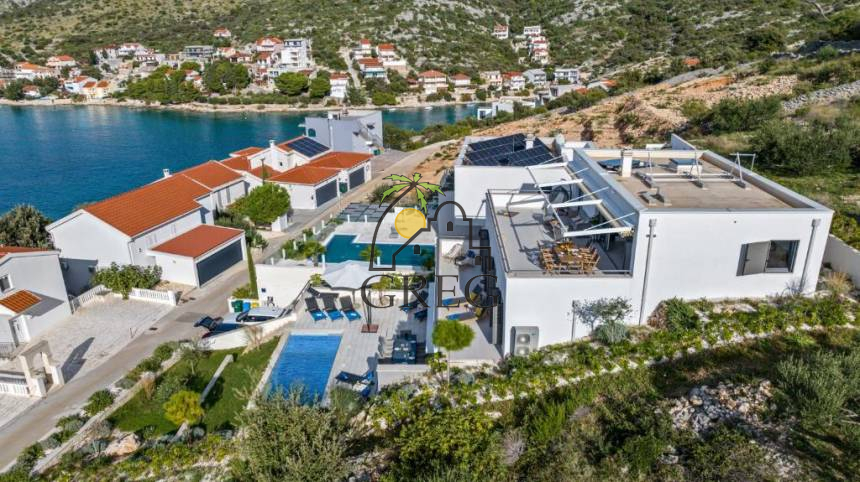 Chorwacja, Dalmacja Środkowa,  - Dom, na sprzedaż