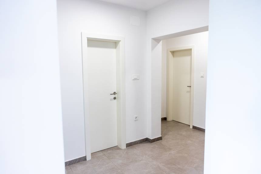 Croatia, Island of Pag, Mandre - Apartment, for sale