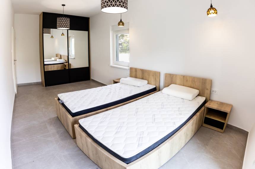 Croatia, Island of Pag, Mandre - Apartment, for sale