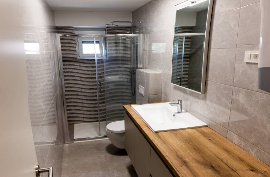 Croatia, Island of Pag, Mandre - Apartment, for sale