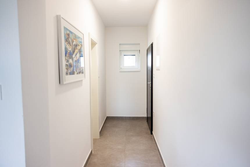 Croatia, Island of Pag, Mandre - Apartment, for sale