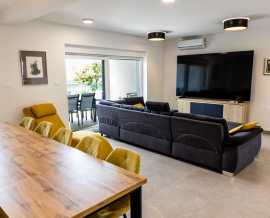 Croatia, Island of Pag, Mandre - Apartment, for sale