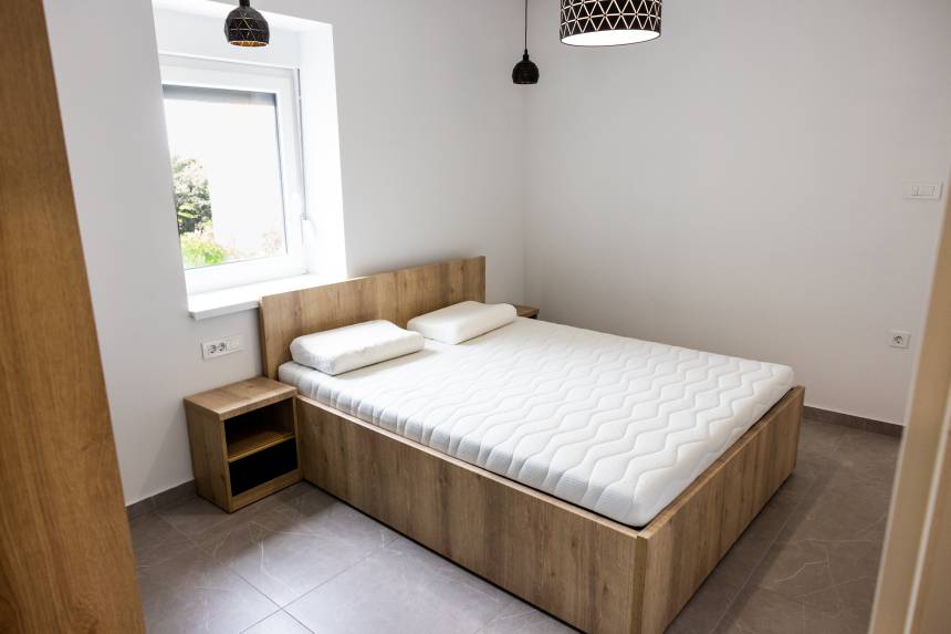 Croatia, Island of Pag, Mandre - Apartment, for sale