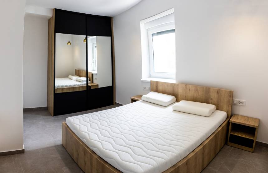 Croatia, Island of Pag, Mandre - Apartment, for sale