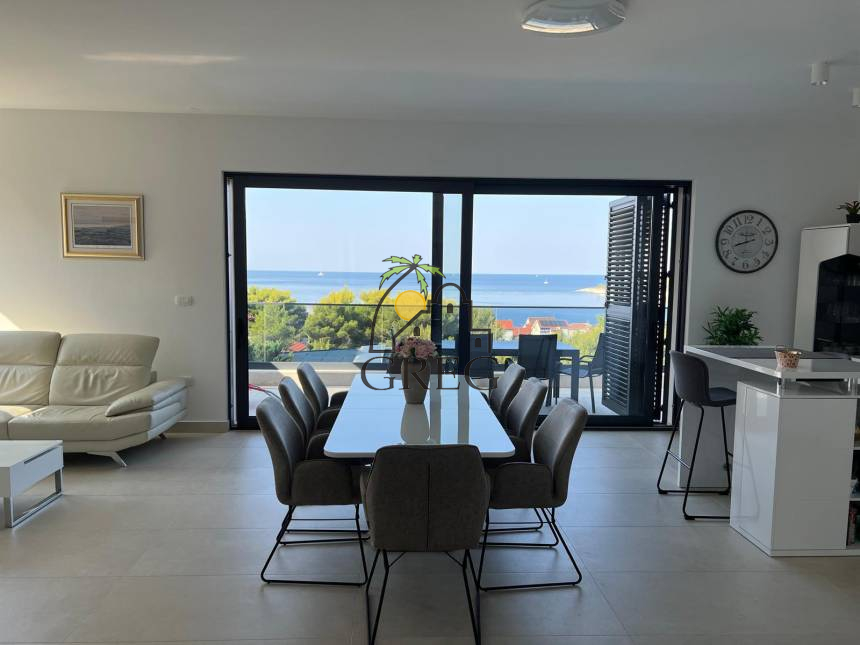 Chorwacja, Dalmacja Środkowa, Rogoznica  - Bliźniak, na sprzedaż