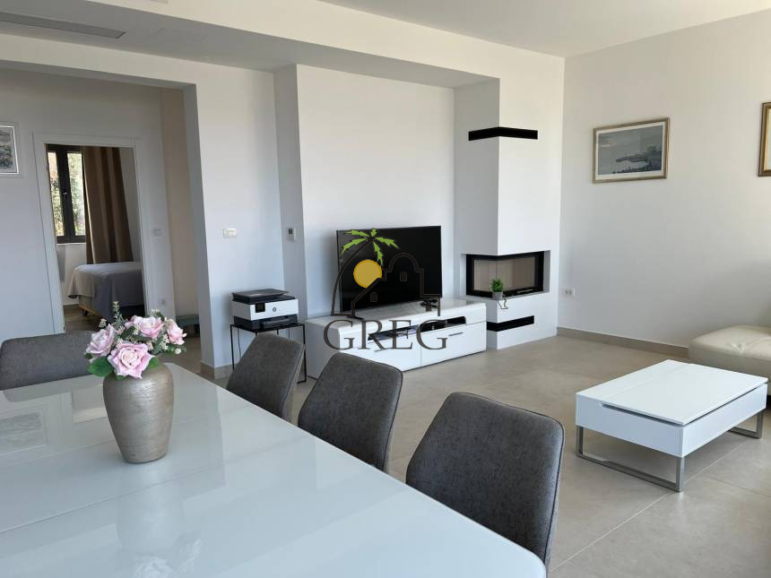 Chorwacja, Dalmacja Środkowa, Rogoznica  - Bliźniak, na sprzedaż