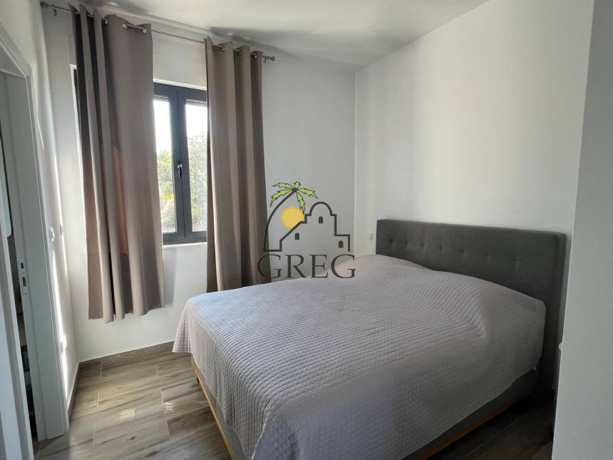 Chorwacja, Dalmacja Środkowa, Rogoznica  - Bliźniak, na sprzedaż