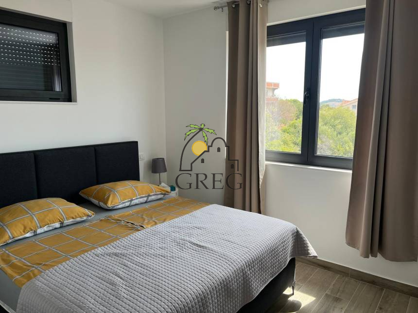 Chorwacja, Dalmacja Środkowa, Rogoznica  - Bliźniak, na sprzedaż