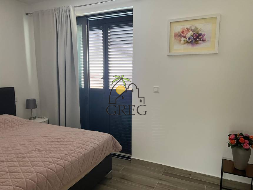 Chorwacja, Dalmacja Środkowa, Rogoznica  - Bliźniak, na sprzedaż