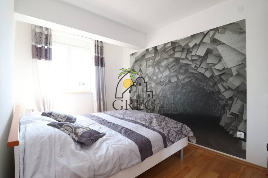 Croatia, North Dalmatia, Vodice - Apartment, for sale