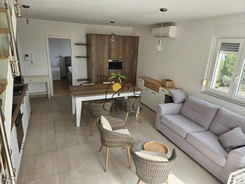 Chorwacja, Wyspa Ciovo,  - Apartament, na sprzedaż